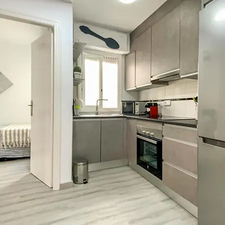 Stunning In With 2 Bedrooms, Wifi And Outdoor Swimming Pool Apartamento